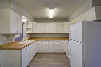 10892 W Santa fe Dr unit 15, Sun City, AZ 85351 - photo 6