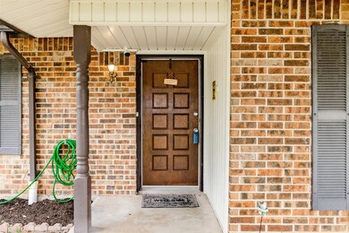 7924 Donegal Ln, North Richland Hills, TX 76180 - photo 3