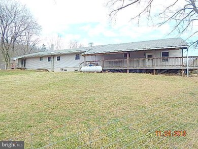 16 Geary Wolfe Rd, Pine Grove, PA 17963 - photo 2