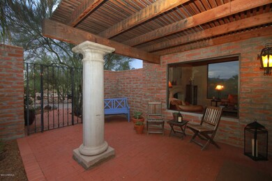 court yard 8958
