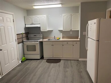 2816 Fan Palm Dr unit L, Davenport, FL 33897 - photo 2