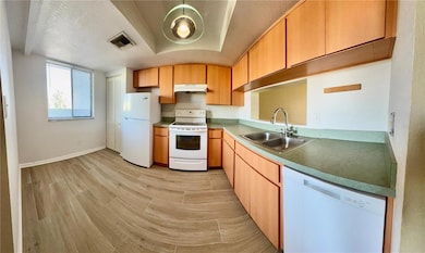 One Laurel Place Condominiums unit 608, Tampa, FL 33602 - photo 3