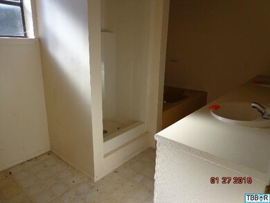 719 4th St, Eddy, TX 76524 - photo 7