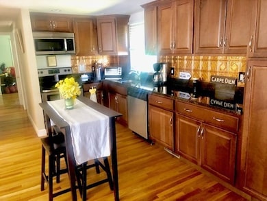 19 Ellen Ave, Weymouth, MA 02188 - photo 3