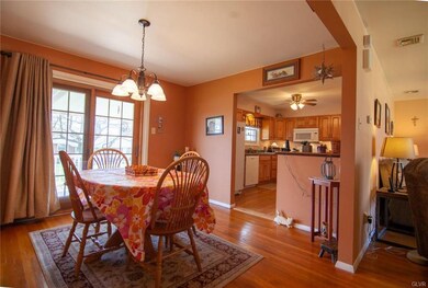 3033 Coplay Ln, Whitehall, PA 18052 - photo 5