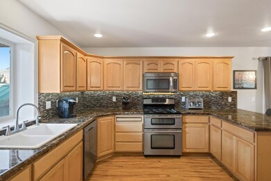 442 NE Alpenview Ln, Bend, OR 97701 - photo 7