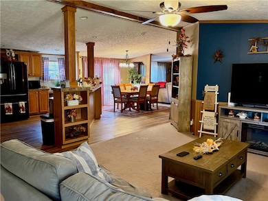 220 S East St, Watson, IL 62473 - photo 6