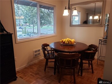 7510 208th St SW unit B202, Edmonds, WA 98026 - photo 3