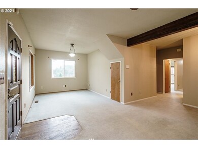 105 Mcadams Rd E, Longview, WA 98632 - photo 4