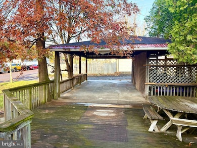 903 Hale St, Pottstown, PA 19464 - photo 5