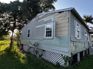 339 Banyan Ave, Pahokee, FL 33476 - photo 4