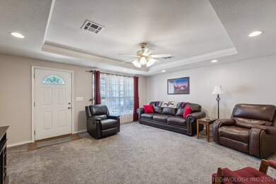 1128 E Watchorn Ave, Sapulpa, OK 74066 - photo 4