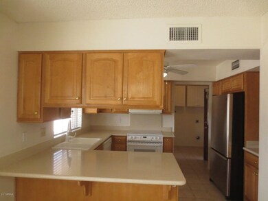 2305 E Elmwood St unit 2, Mesa, AZ 85213 - photo 3