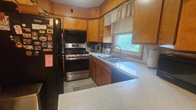 611 N 2nd St, Cimarron, KS 67835 - photo 6