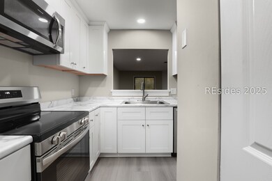 96 Mathews Dr unit 186, Hilton Head Island, SC 29926 - photo 6