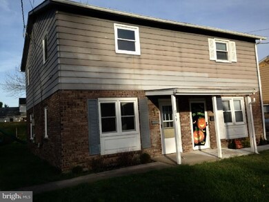 649 Water St, Shoemakersville, PA 19555 - photo 2