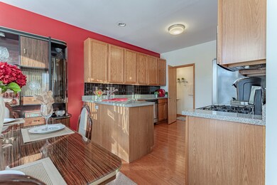 2125 Limestone Ln unit 771, Carpentersville, IL 60110 - photo 5
