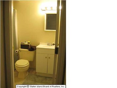 4189 Amboy Rd unit 5, Staten Island, NY 10308 - photo 5