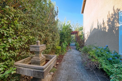 5855 E Platt Ave, Fresno, CA 93727 - photo 4