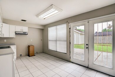 2607 Woodbough Dr, Houston, TX 77038 - photo 7