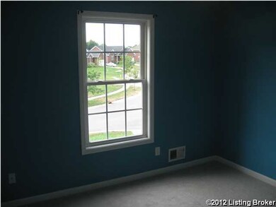 6305 Saskatchewan Dr, Louisville, KY 40228 - photo 7