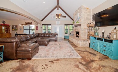 147 Horse Whisperer Ct, Decatur, TX 76234 - photo 5