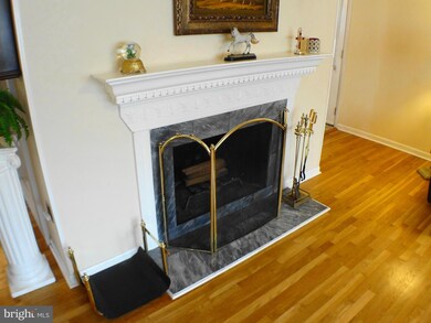 438 Henryton S, Laurel, MD 20724 - photo 4