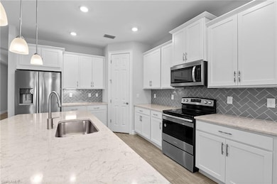 28037 Captiva Shell Loop, Bonita Springs, FL 34135 - photo 3