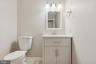 270 Deer Run Ct, Royersford, PA 19468 - photo 5