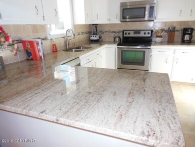 0008_kitchen3.JPG
