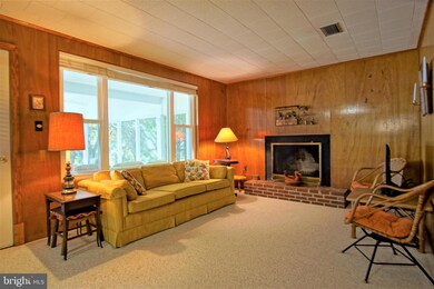 1443 N Lakeshore Dr, Louisa, VA 23093 - photo 6