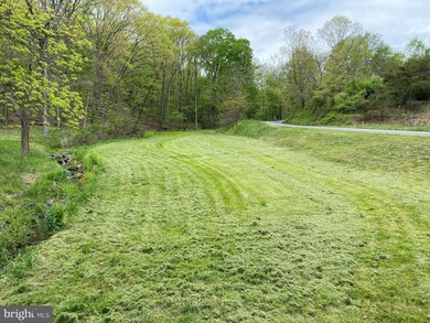 1826 New Hope Rd, Berkeley Springs, WV 25411 - photo 2