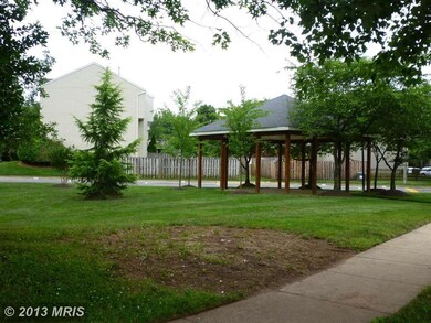 8577 Cabot Ct, Manassas, VA 20111 - photo 4