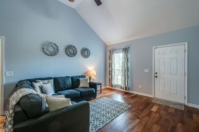 102 Jordan Ave, Shelbyville, TN 37160 - photo 3