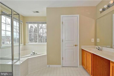 5874A Montgomery Rd, Elkridge, MD 21075 - photo 4