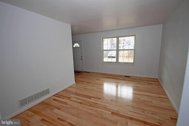 8151 Santa fe Dr, Severn, MD 21144 - photo 3