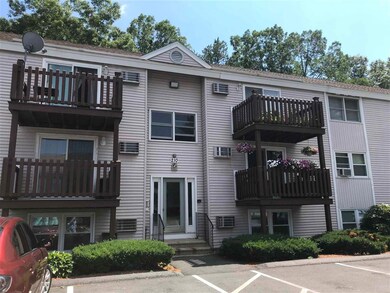 210 Circle Rd unit 3, Manchester, NH 03103 - photo 2