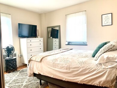 125 Trapelo Rd unit 8, Belmont, MA 02478 - photo 4