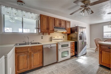 9801 Durango Rd, Henrico, VA 23228 - photo 4