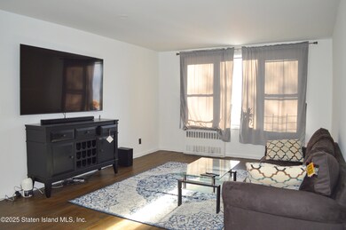 Living Room_