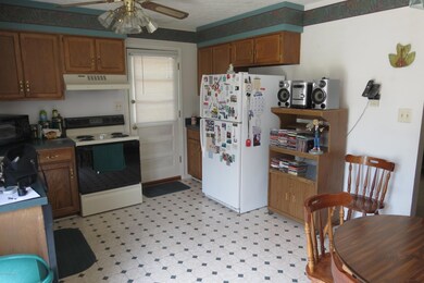 6802 Beackstone Ct, Louisville, KY 40228 - photo 5