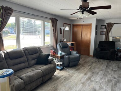 509 Parkway Ave S IMG_8576.jpg