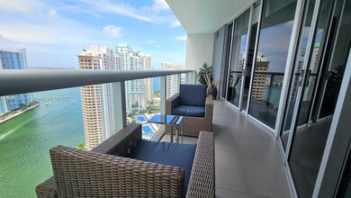 Icon Brickell Tower 2 unit 3308, Miami, FL 33131 - photo 2