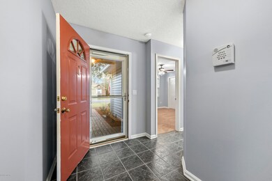 7788 Duckwood Ln, Jacksonville, FL 32210 - photo 4