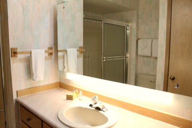 7-Guest bath-R36