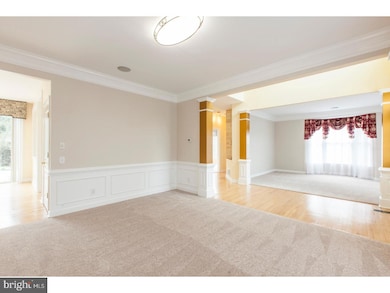 678 Cherrydale Dr, Lafayette Hill, PA 19444 - photo 4