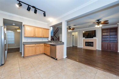 813 Baybrooke Dr, Denton, TX 76210 - photo 3