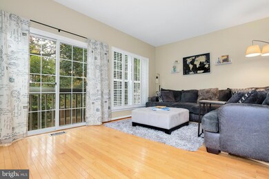 1209 Heritage Commons Ct, Reston, VA 20194 - photo 5