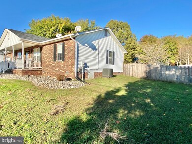 35595 Aviation Yacht Club Rd, Mechanicsville, MD 20659 - photo 4