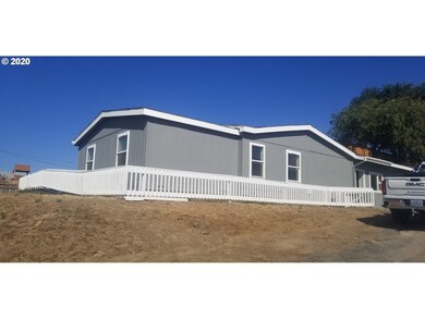 812 SW 12th St, Pendleton, OR 97801 - photo 3